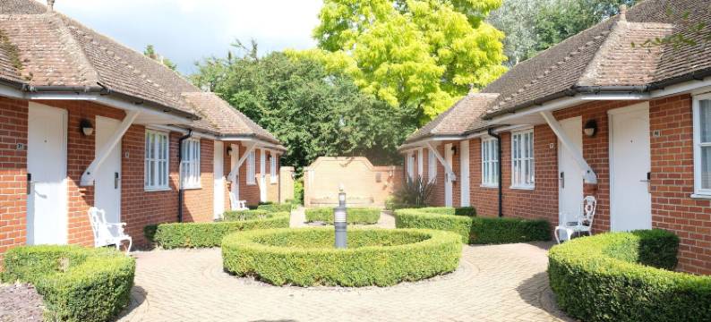 小修道院贝斯特韦斯特酒店(Best Western Priory Hotel)图片