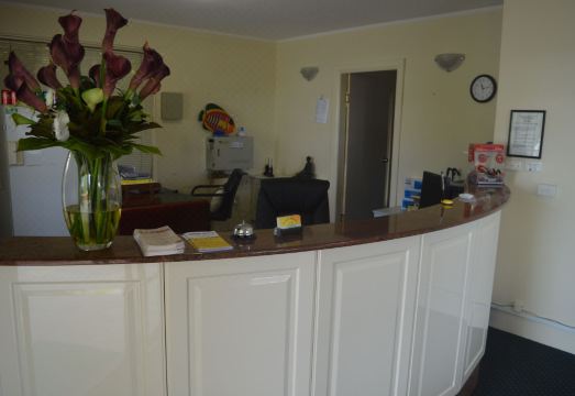 Excelsior Motor Inn Hotel Overview