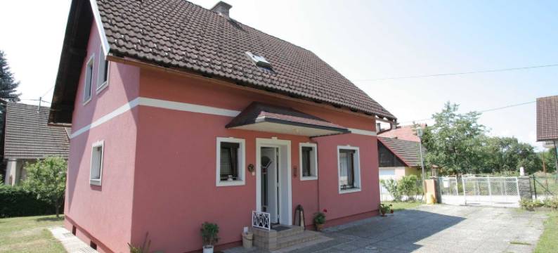 靠近佩岑滑雪区的埃伯恩多夫公寓(Modern Apartment with Garden Near the Petzen Ski Area in Eberndorf Carinthia)图片