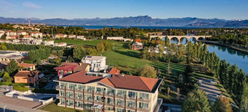 里乌斯酒店(Hotel Rivus)图片