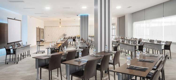 马德里昌马丁美利亚旗下酒店(Hotel Madrid Chamartín Affiliated by Meliá)图片