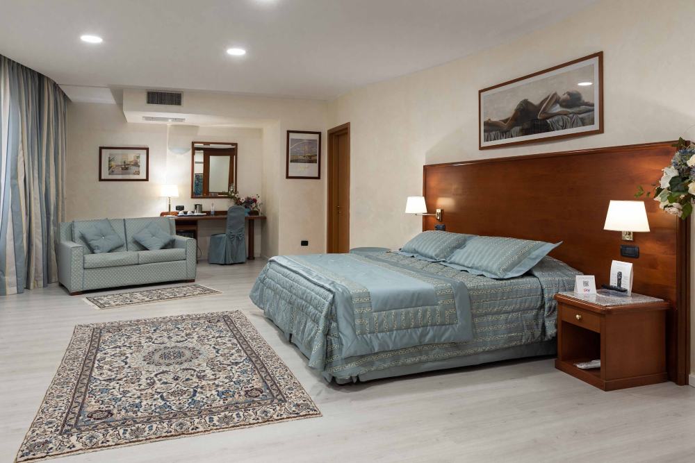 Edra Palace Hotel & Ristorante Over view