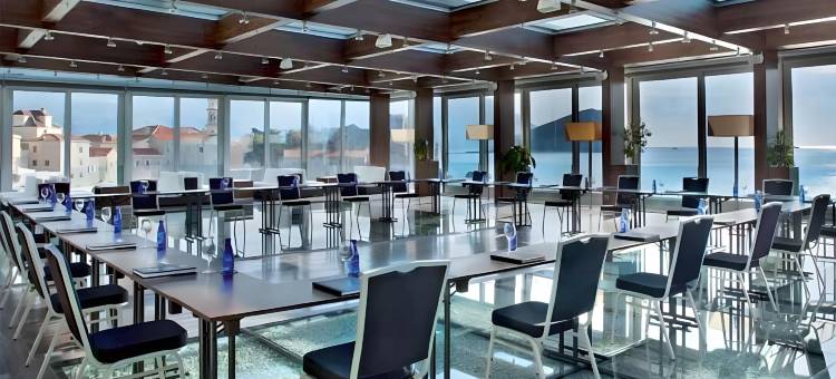 阿文拉度假别墅(Avala Resort & Villas)图片