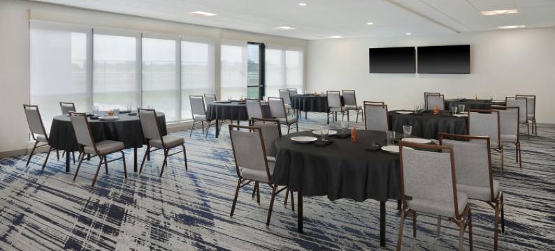 哥伦布唐普雷斯套房酒店(TownePlace Suites by Marriott Columbus)图片