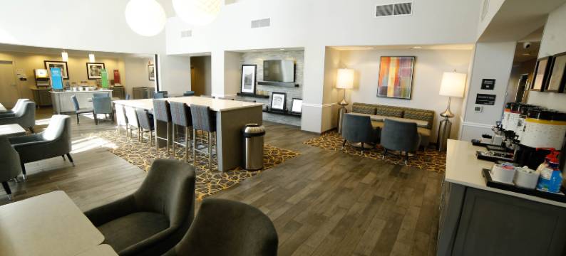 森林之城欢朋套房酒店(Hampton Inn & Suites Forest City)图片