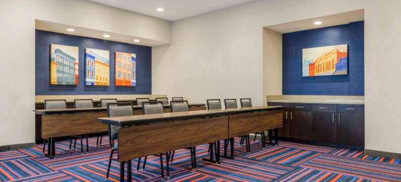 希尔顿欢朋酒店及套房迪凯特(Hampton Inn & Suites by Hilton  Decatur)图片