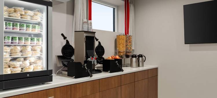 温德姆华美达布鲁克林帝国大道酒店(Ramada by Wyndham Brooklyn Empire Blvd)图片