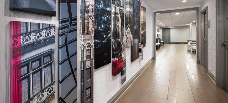 由雷迪森管理的 Country Inn & Suites 阿什维尔市中心隧道路(Country Inn & Suites by Radisson Asheville Downtown Tunnel Road)图片