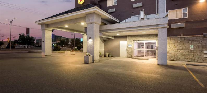萨斯卡通近萨斯卡通机场速8酒店(Super 8 by Wyndham Saskatoon Near Saskatoon Airport)图片