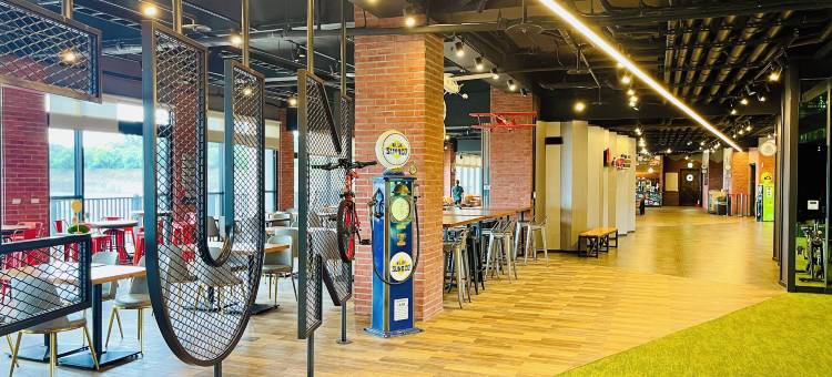 丽宝赛车主题旅店图片