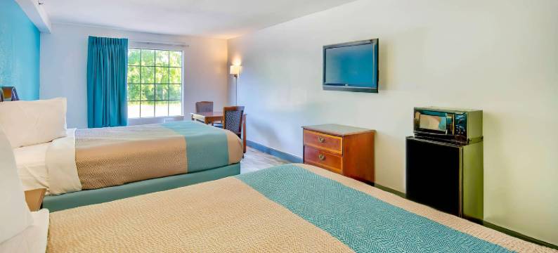 格兰德河6号汽车旅馆(Motel 6 Grand Rivers, KY)图片