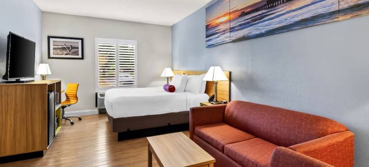 莱克兰戴斯套房酒店(Days Inn & Suites by Wyndham Lakeland)图片