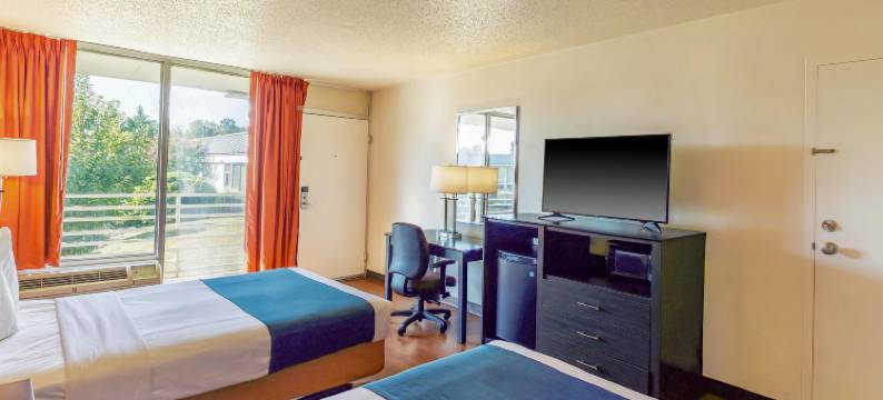 邓弗里斯/康迪科6号汽车旅馆(Motel 6 Dumfries, VA)图片