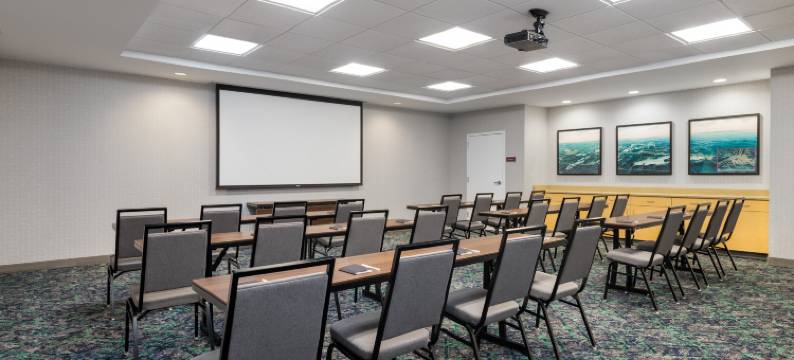 密尔沃基布鲁克菲尔德希尔顿惠庭酒店(Home2 Suites by Hilton Milwaukee Brookfield)图片