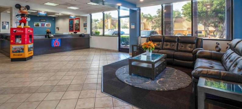 阿纳海姆大门6号汽车旅馆(Motel 6 Anaheim, CA - Maingate)图片