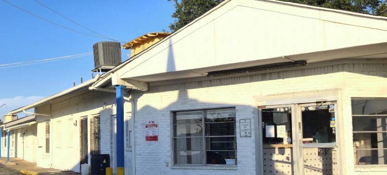 科尔庄园汽车旅馆 OYO 爱田市场中心(Cole Manor Motel By Oyo Love Field Market Center)图片