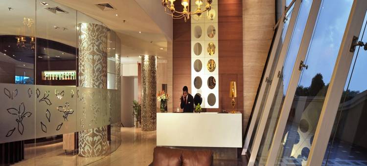 萨诺瓦波蒂科莫耶蒂克科特酒店(Majestic Court Sarovar Portico)图片