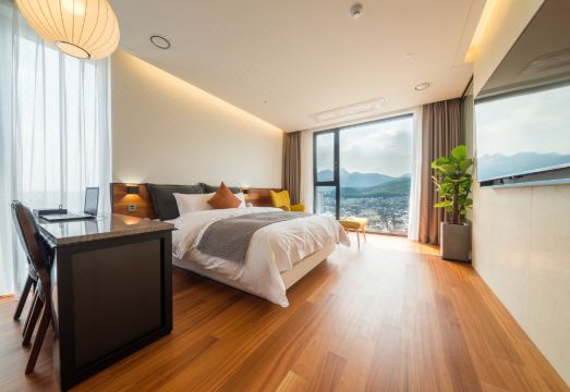 DOBONG HOTEL BAY 204 Over view