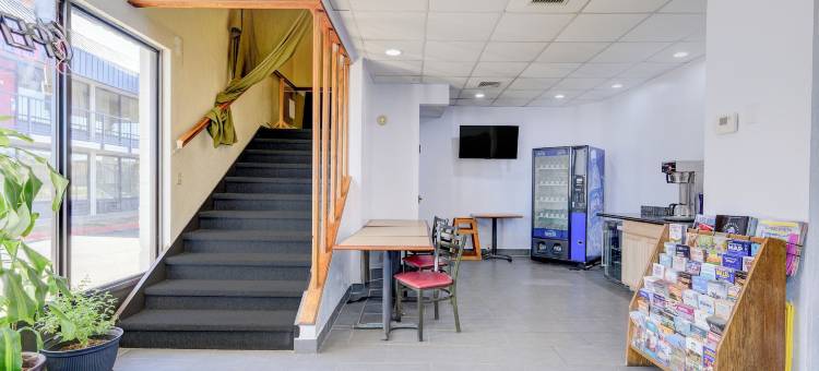 罗德威酒店(Capital O Travelers Inn Lawton Fort Sill)图片