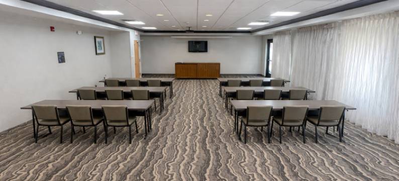 Staybridge Suites 埃尔克哈特北 by IHG(Staybridge Suites ELKHART NORTH by IHG)图片