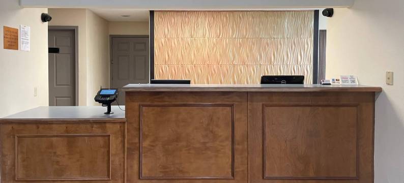 I-20 斯威特沃特伊克诺郊外小屋旅店及套房(Econo Lodge Inn & Suites Sweetwater I-20)图片