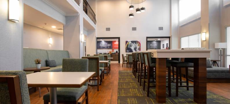 克利奇站-美国东6公路欢朋套房酒店(Hampton Inn & Suites College Station/US 6-East Bypass)图片