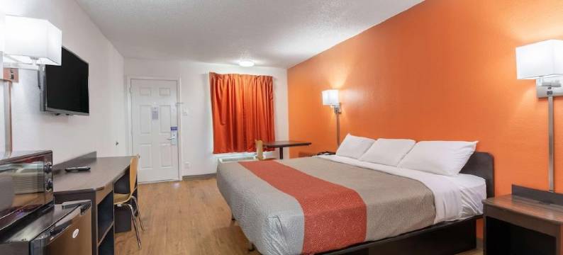 德克萨斯布赖恩 6 号汽车旅馆 - 大学区(Motel 6 Bryan, TX - University Area)图片