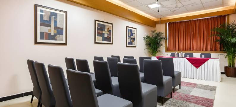 FabHotel Manoshanti - 靠近Big Daddy娱乐场(FabHotel Manoshanti - Nr. Big Daddy Casino)图片