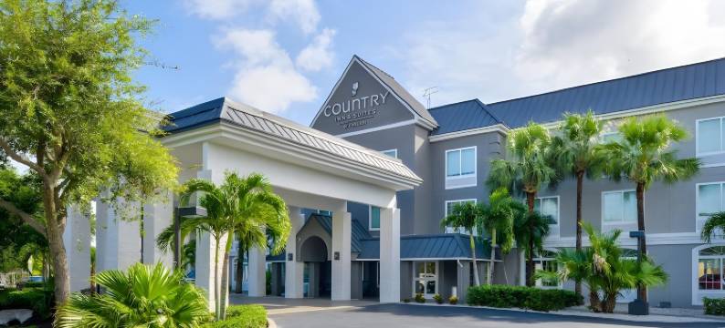 维罗海滩贝斯特韦斯特SureStay Plus酒店(SureStay Plus Hotel by Best Western Vero Beach)图片