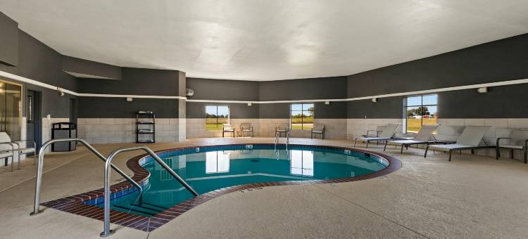 智选假日套房酒店奥克马尔吉(Holiday Inn Express & Suites OKMULGEE by IHG)图片