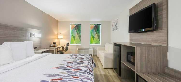 米德尔伯勒红屋顶酒店及套房(Red Roof Inn & Suites Middleborough)图片