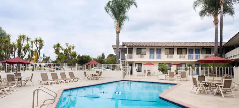 卡马里奥6号汽车旅馆(Motel 6 Camarillo, CA)图片