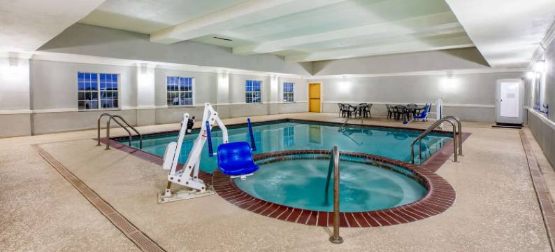 芒特普莱森特拉昆塔温德姆套房酒店(La Quinta Inn & Suites by Wyndham Mt. Pleasant)图片