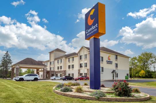 北奥罗拉-内珀维尔舒适套房酒店(Comfort Inn & Suites North Aurora - Naperville)