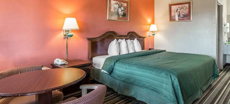 梅肯北凯艺套房酒店(Quality Inn & Suites Macon North)图片