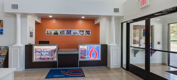 德克萨斯贝德福德 - 沃思堡 6 号汽车旅馆(Motel 6 Bedford, TX - Fort Worth)图片