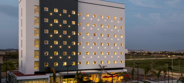 宜必思马萨特兰玛琳娜酒店(Ibis Mazatlan Marina)图片