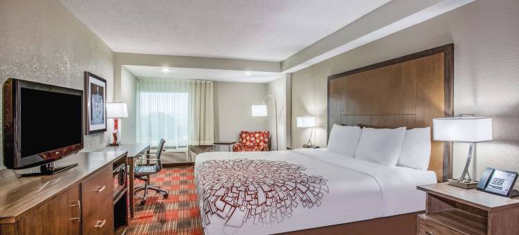 华盛顿地铁首都环带拉昆塔温德姆套房酒店(La Quinta Inn & Suites by Wyndham DC Metro Capital Beltway)图片