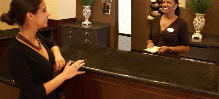 落基山希尔顿逸林酒店(DoubleTree by Hilton Hotel Rocky Mount)图片