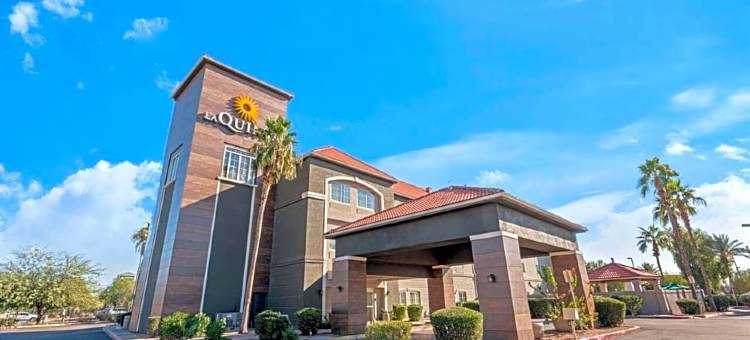 凤凰城I-10西拉昆塔温德姆套房酒店(La Quinta Inn & Suites by Wyndham Phoenix I-10 West)图片