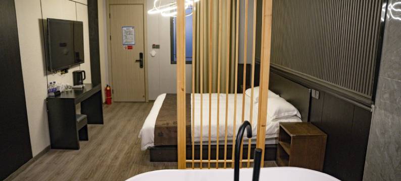 南山麓公寓(江滨中路分店)图片