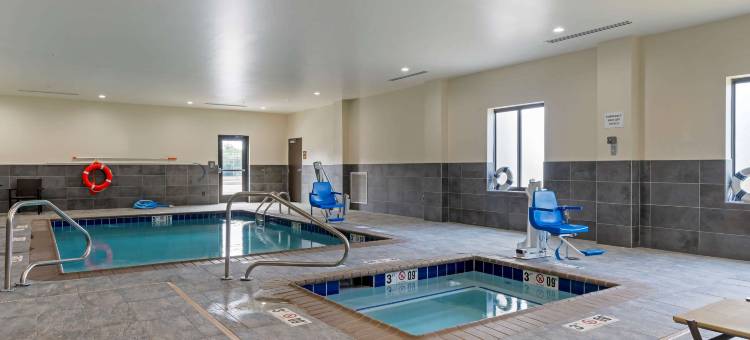 帕迪尤卡购物中心区舒适套房酒店(Comfort Suites Paducah Mall Area)图片