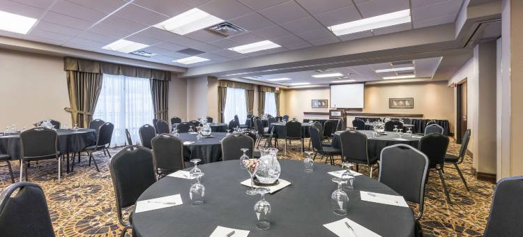 蒙克顿新不伦瑞克希尔顿欢朋套房酒店(Hampton Inn & Suites by Hilton Moncton)图片
