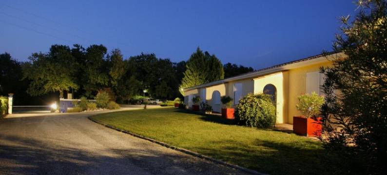 波尔多东科林特尔之家酒店(Logis Hôtel Corintel Bordeaux Est)图片