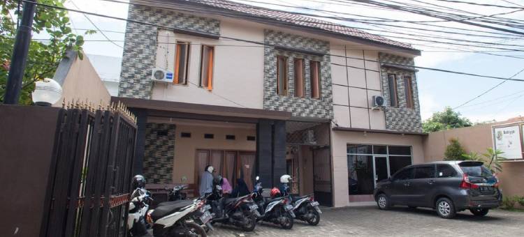 红多兹伊斯兰酒店-近外南梦UNTAG(RedDoorz Syariah Near Untag Banyuwangi)图片