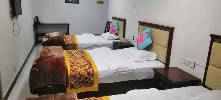 泸定绿草地宾馆图片