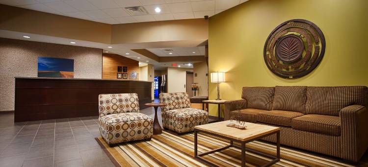 巡夜人贝斯特韦斯特优质套房酒店(Best Western Plus Night Watchman Inn  Suites)图片