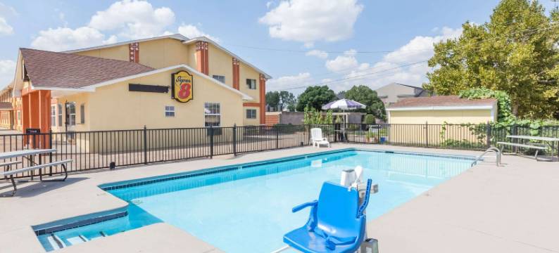 奇卡沙速8酒店(Super 8 by Wyndham Chickasha)图片