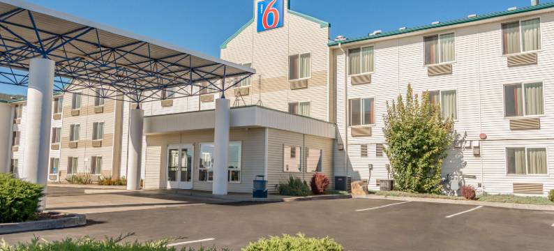 雷德蒙德6号汽车旅馆(Motel 6 Redmond, or)图片