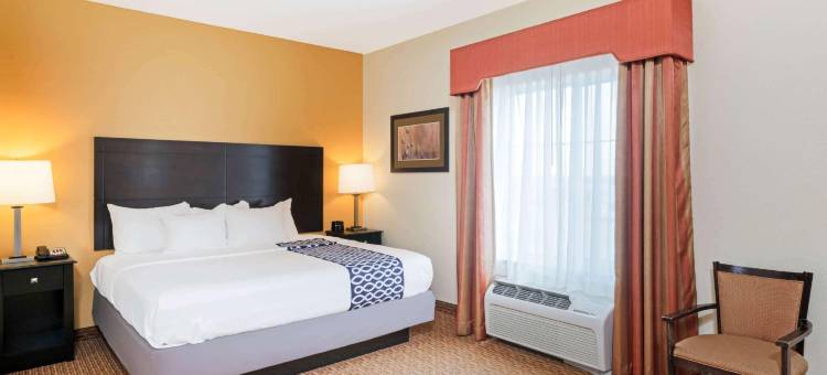 斯蒂尔沃特大学区拉昆塔温德姆套房酒店(La Quinta Inn & Suites by Wyndham Stillwater-University Area)图片